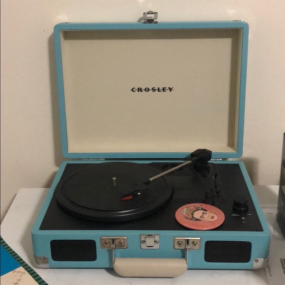 crosley Other - Crosley Cruiser Deluxe Turntable